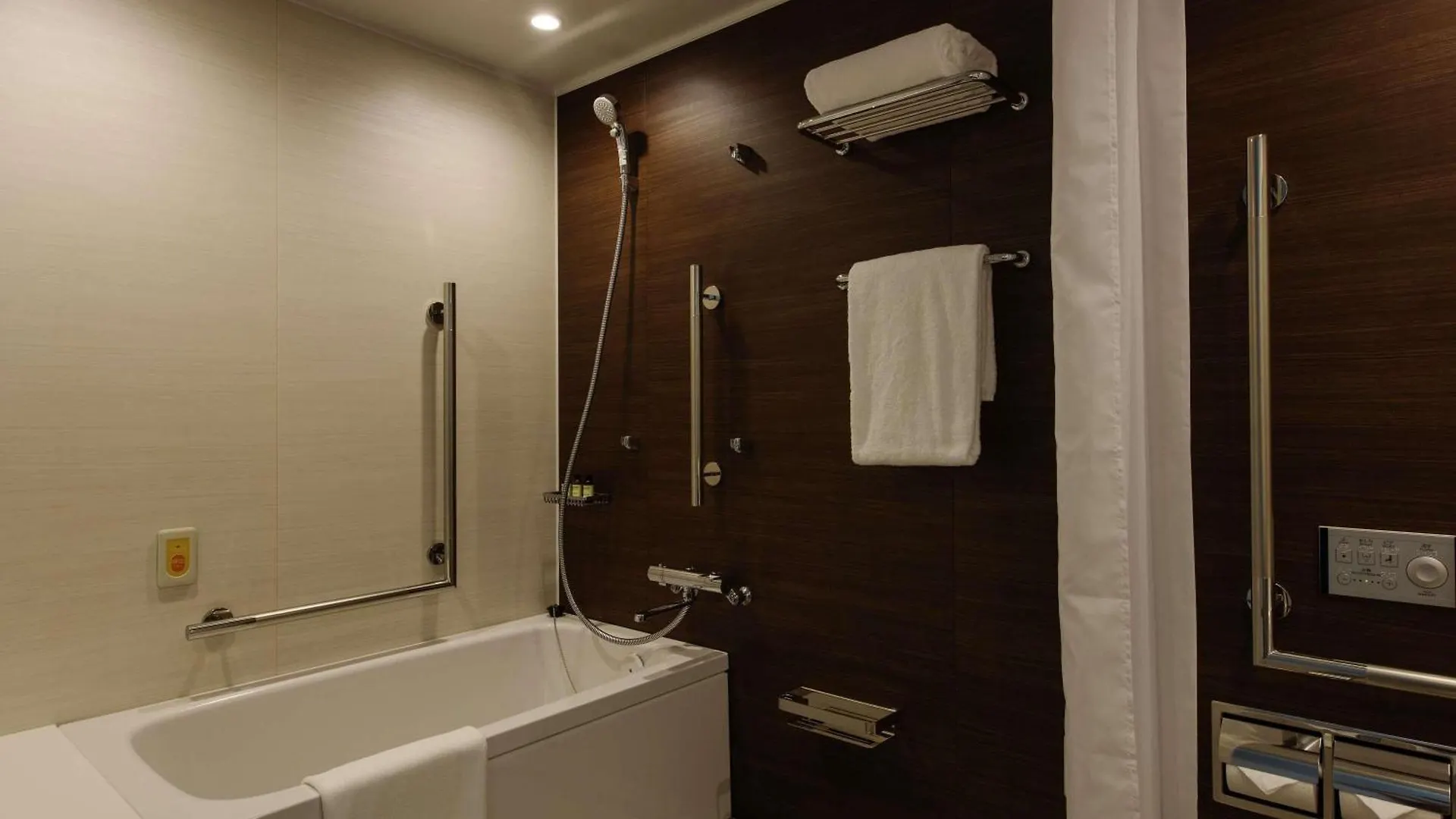 Hotel Pullman Tokyo Tamachi 5*,